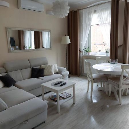 Come&Stay Zielona Gora Екстер'єр фото