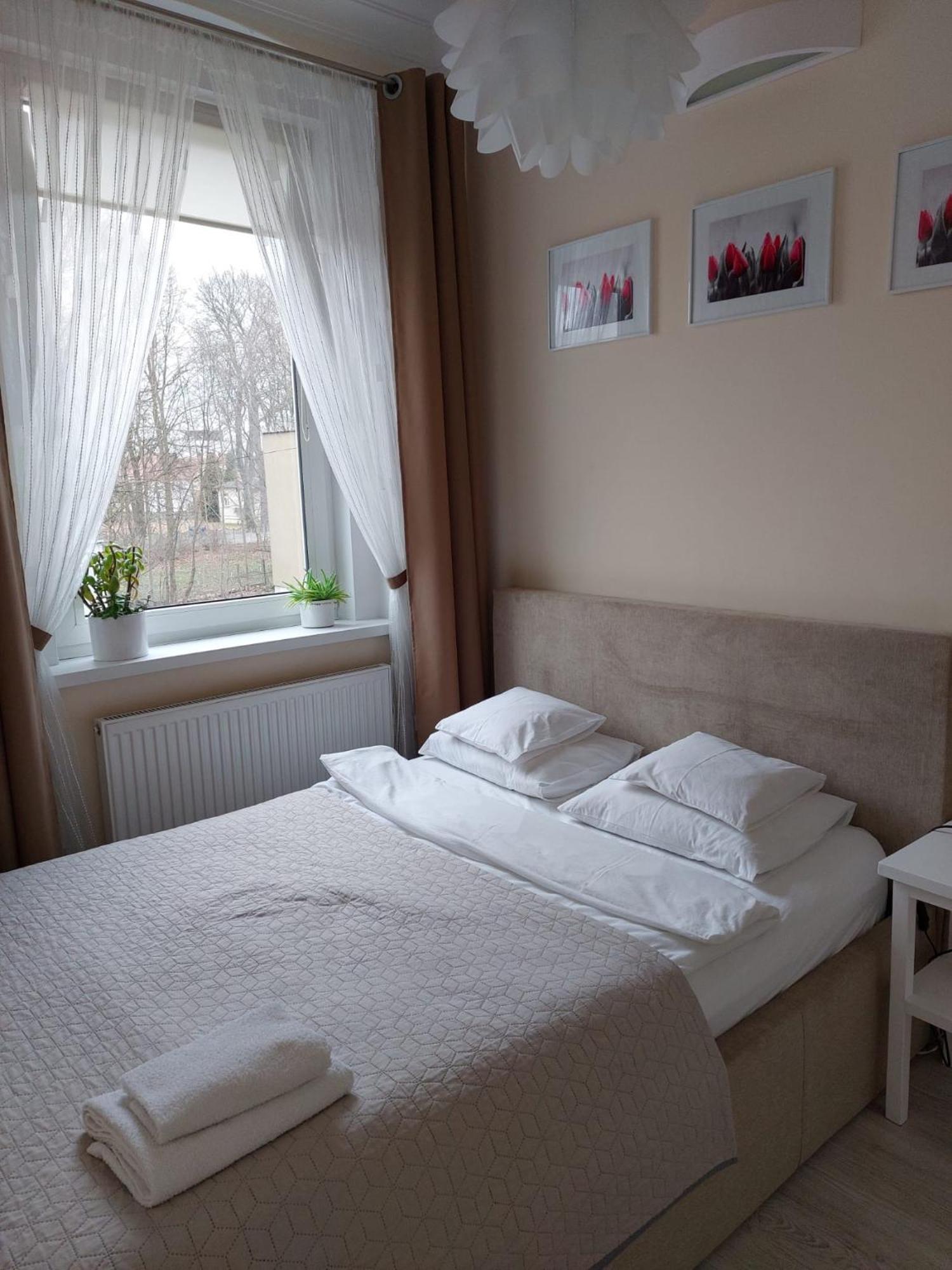 Come&Stay Zielona Gora Екстер'єр фото