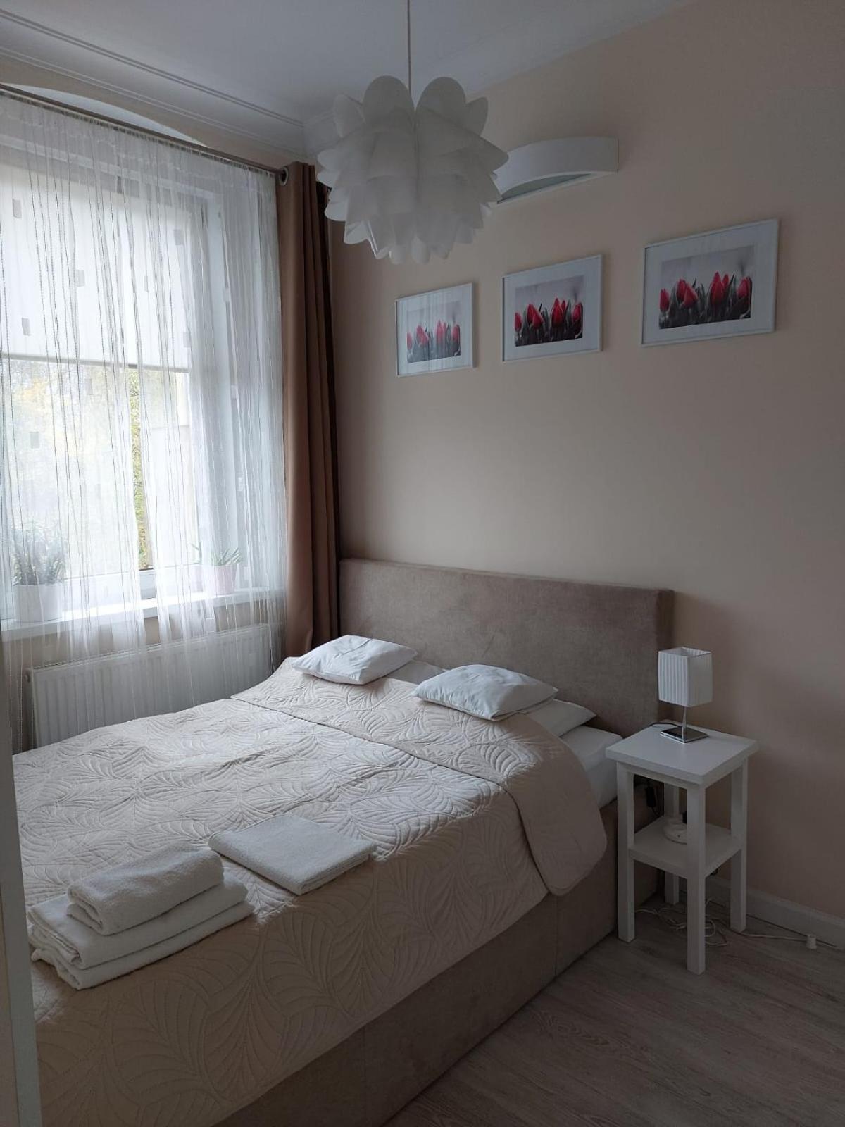 Come&Stay Zielona Gora Екстер'єр фото