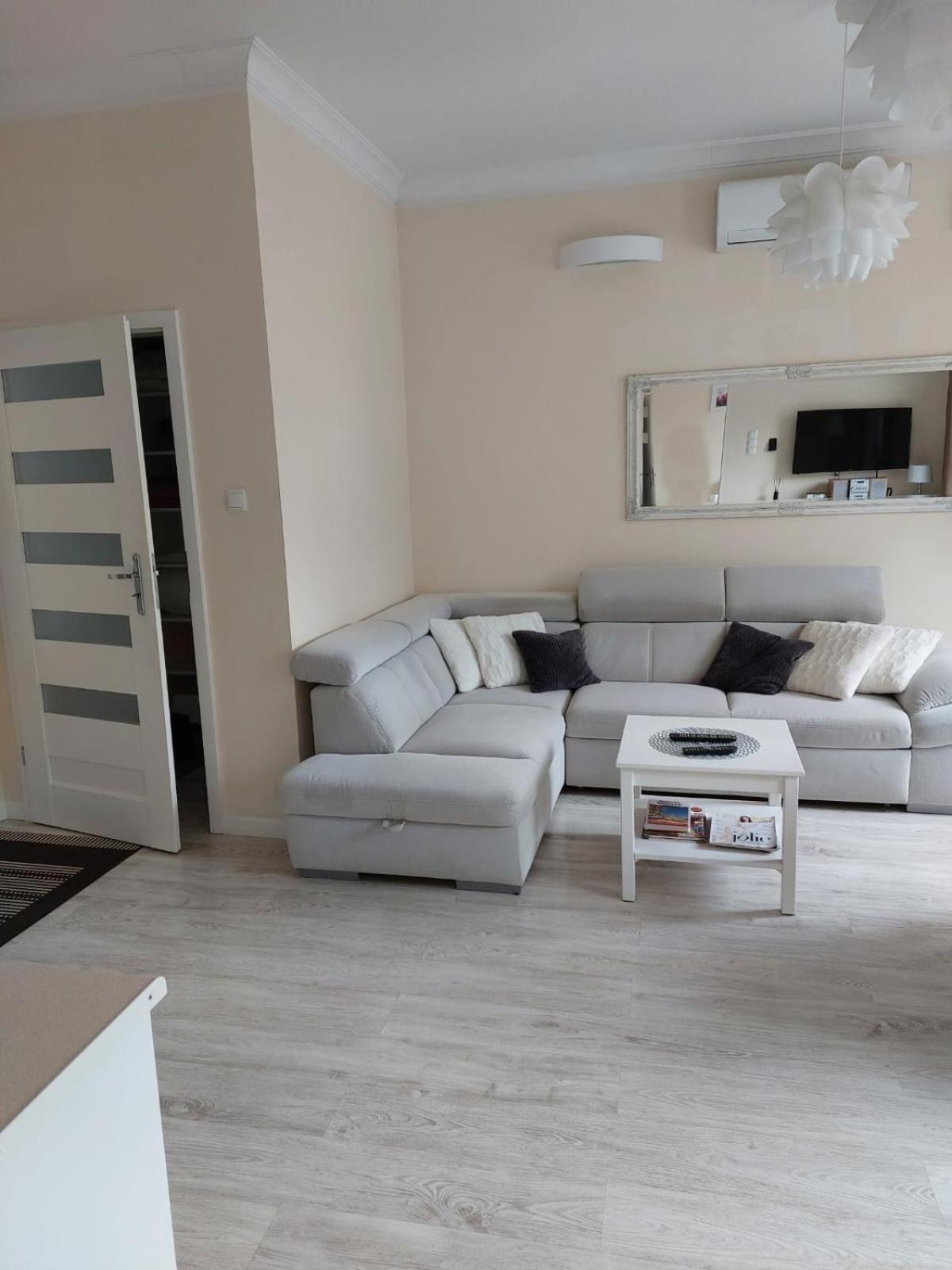Come&Stay Zielona Gora Екстер'єр фото