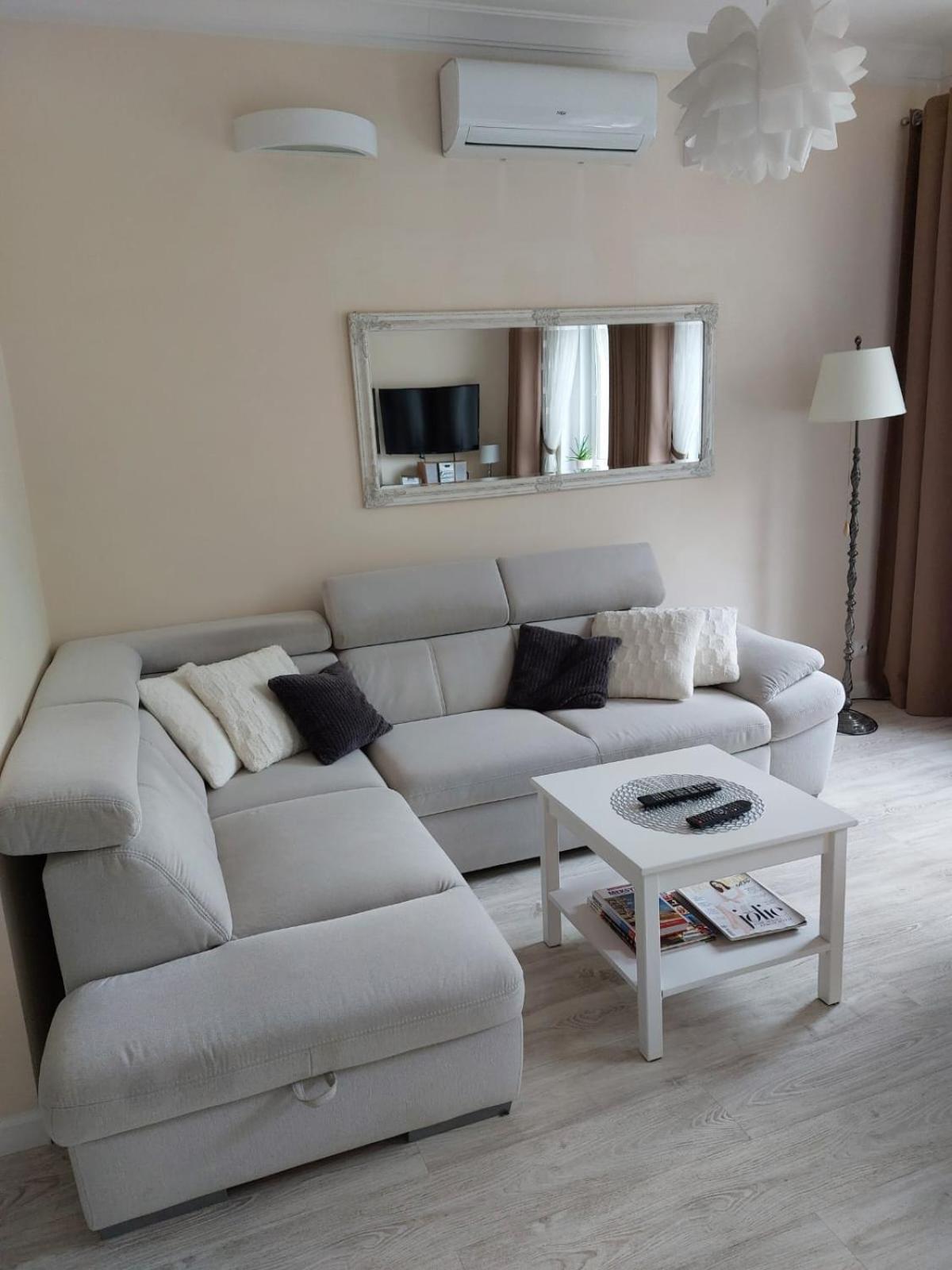 Come&Stay Zielona Gora Екстер'єр фото